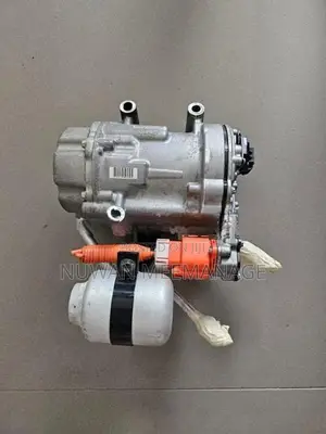 Nissan X Trail T32 hybrid AC Compressor