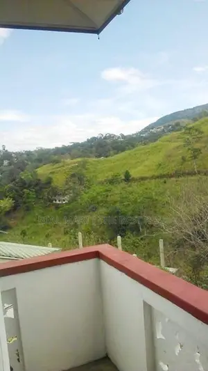 Kandy : 7BR (11.5P) House for Sale at Richman Hill , Hanthana