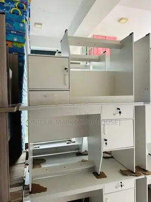 MODERN MELAMINE 4*3FT WHITE OFFICE TABLE