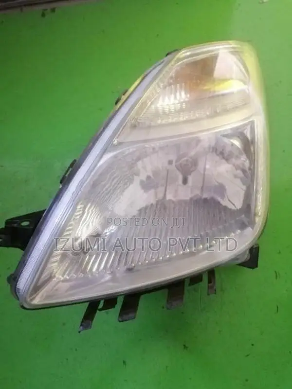 Toyota Prius 20 Left Side A focus Head Light