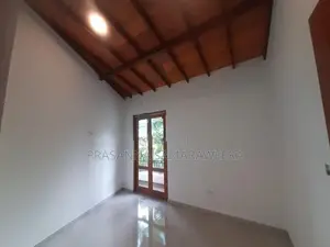 new super house in piliyandala colombo road near by