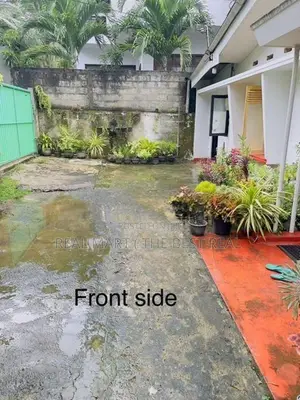 Aththidiya :15 Perch , 3 Bedrooms Luxury House for sale