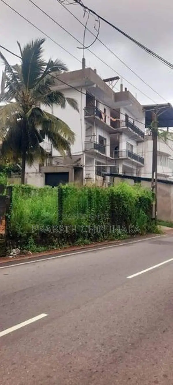 Building for Rent in Nugegoda ( Embuldeniya )