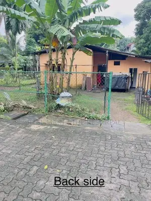 Dehiwala : 15P Land for sale with House at Athtidiya