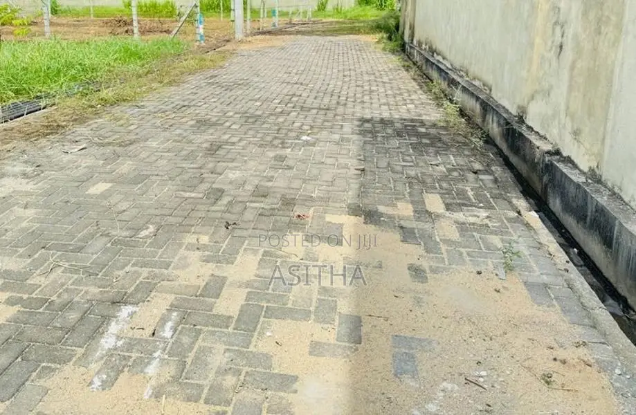 9.7 Perch Land for Sale - Boralesgamuwa