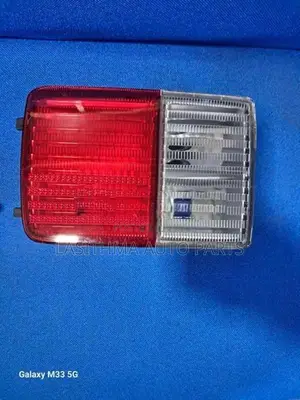 Suzuki Every DA 17 Tail Lamp