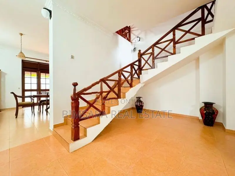 4 Bedroom House in Robert Gunawardena Mawatha, Battaramulla (SH 15069)