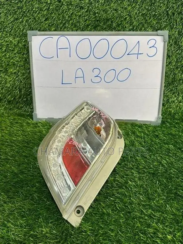 Daihatsu Mira (LA300) Tail Lamp