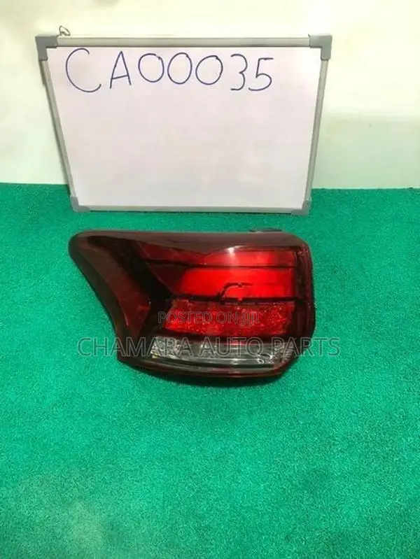 Mitsubishi Out Lander (2016) Tail Lamp