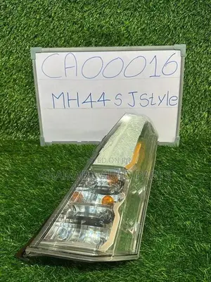 Suzuki WagonR (MH44S- JStyle) Tail Lamp