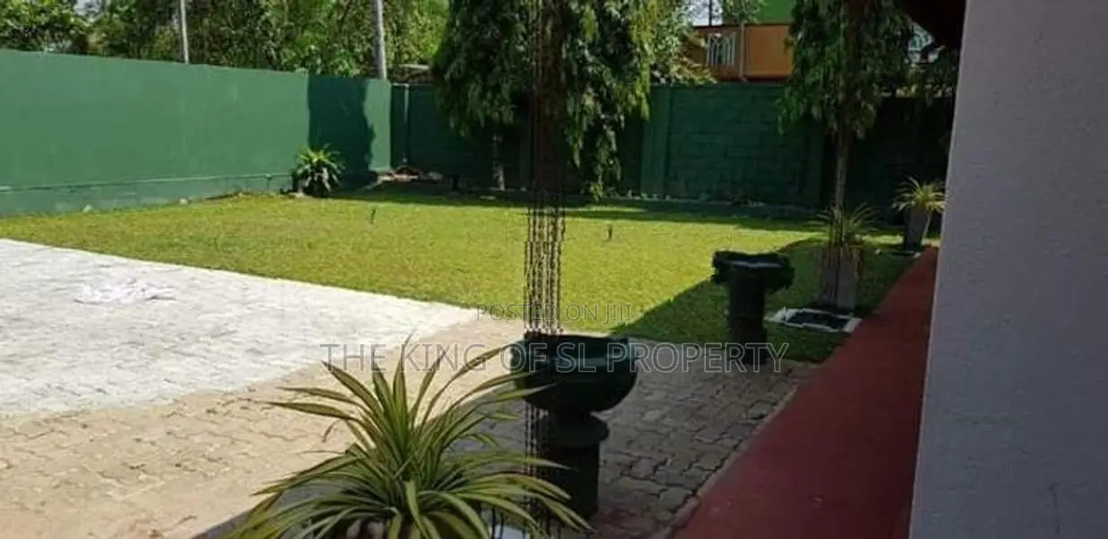 House for sale in Ja ela