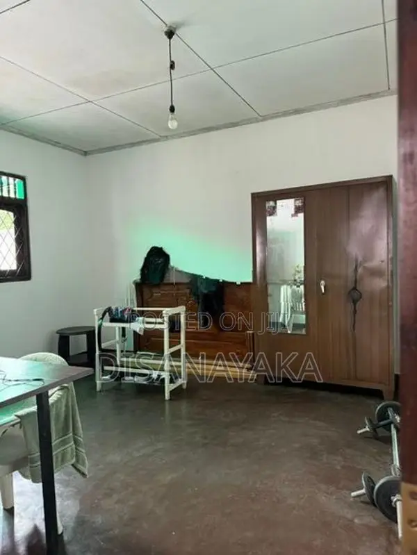 Single Story House for Sale DS45574 Koswatte