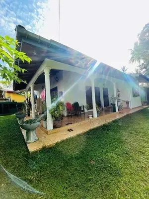 House for sale in Padukka