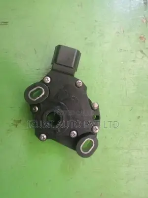 Nissan Tiida CVt Gear Selector