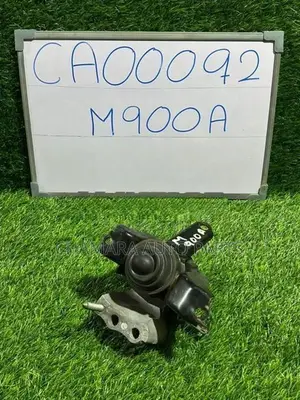 Toyota Roomy (M900A) Engine Mount