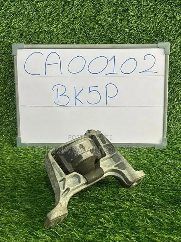 Mazda Axela (BK5P) Engine Mount