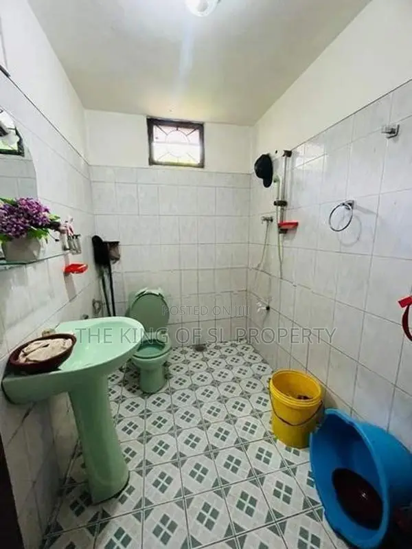 House for sale in Padukka
