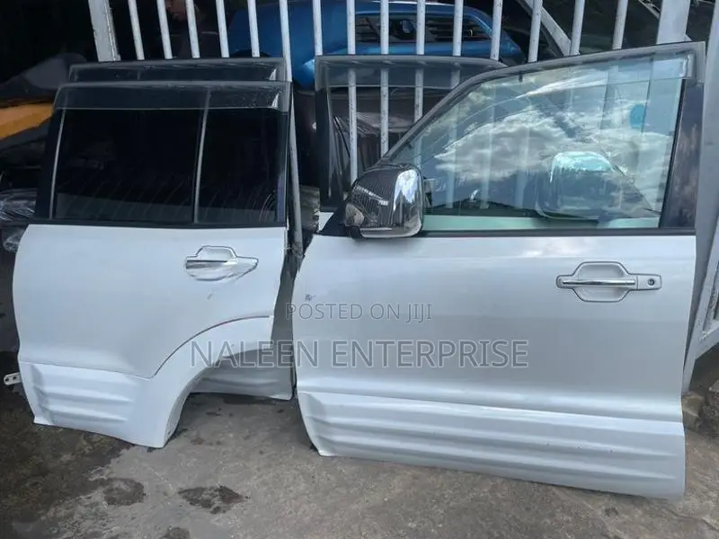 Mitsubishi Montero V75 Power Door Set with Nickel Dual Mirrors