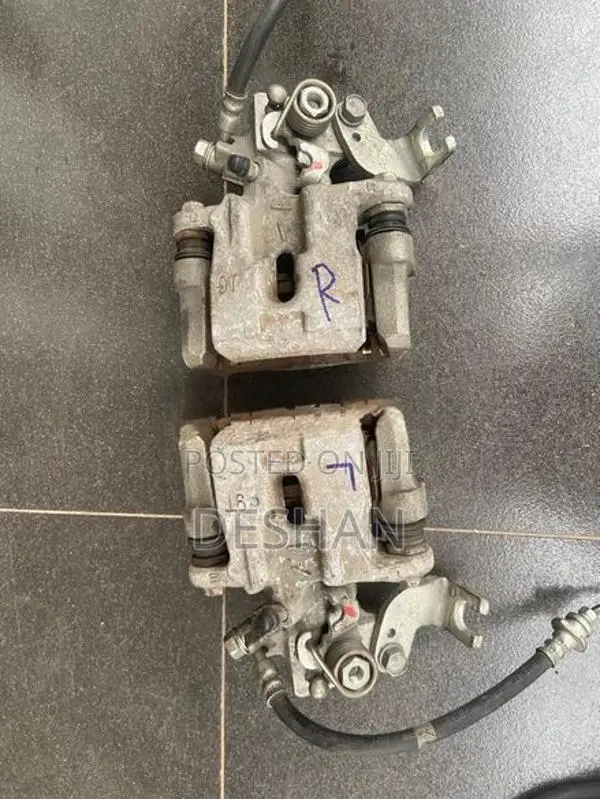 Suzuki Swift Rs Turbo (ZC13S) Rear Brake Caliper Set