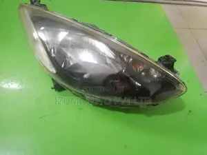 Mazda Demio 2008 R Side Auto Focus Head light