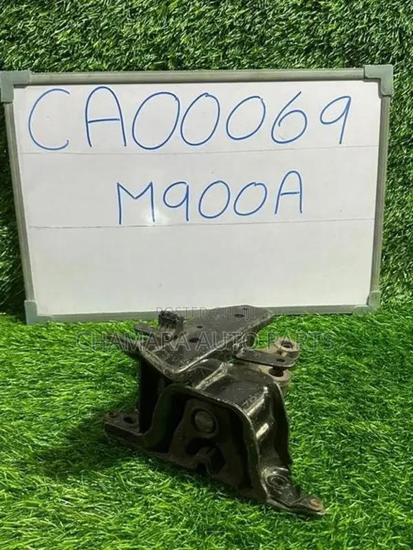 Toyota Roomy (M900A) Gear Box Mount