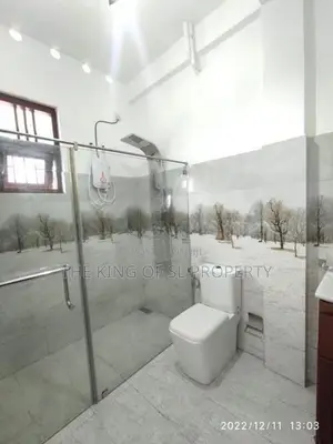 Luxury House for sale in Kandana