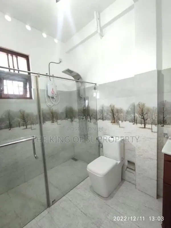 Luxury House for sale in Kandana