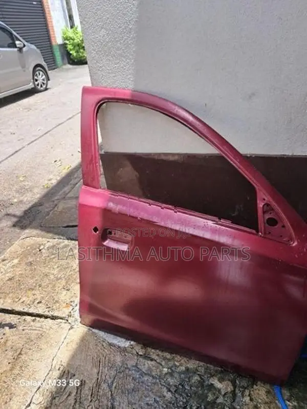 Suzuki Alto 2015 Side Door Panel