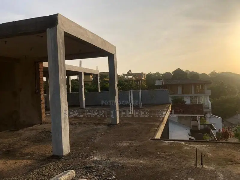 Weligama : 9,000Sf Under Construction Building for Sale in Abimanagama