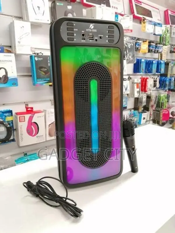 KTS-1555 Portable Rechargeable Wireless Speaker With Microphone