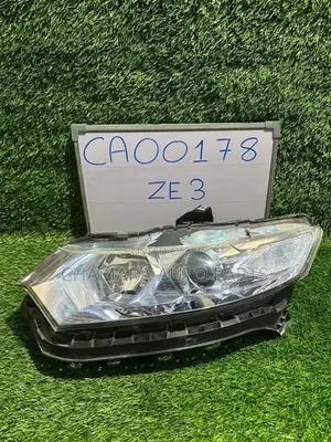 Honda Insight (ZE3) Head Light