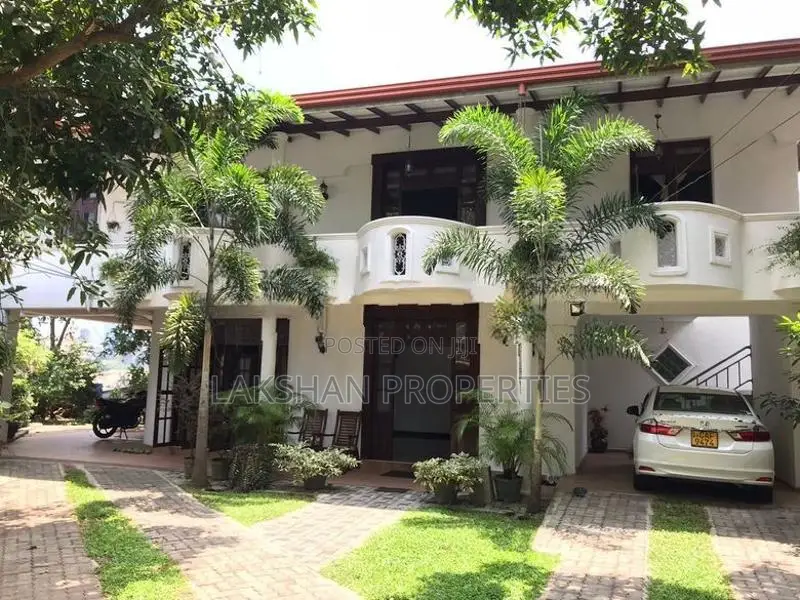 Two Storey House for Sale in Boralesgamuwa, Abillawatta