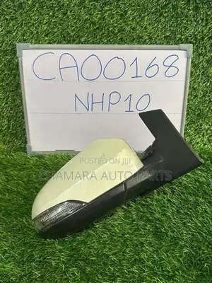 Toyota Aqua (NHP10) Side Mirror
