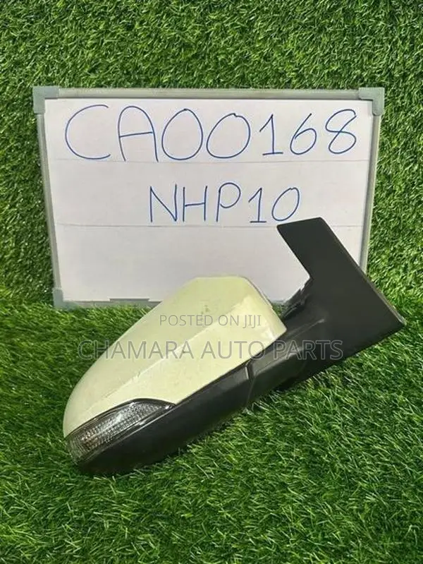 Toyota Aqua (NHP10) Side Mirror