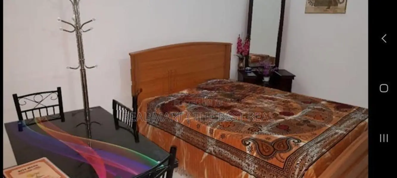 Ja-Ela : 15 A/C Bedrooms (110 Perch )Tourist Hotel for Sale