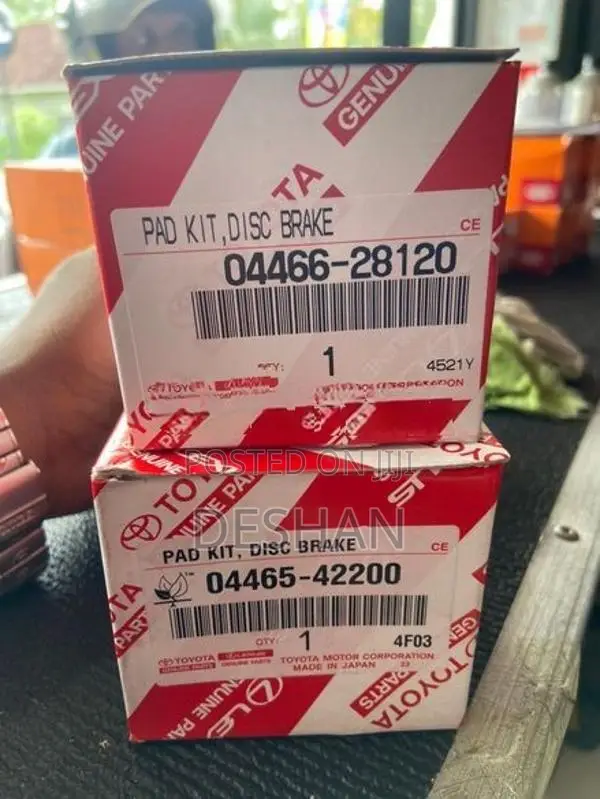 Toyota Voxy Esquire Brake Pads