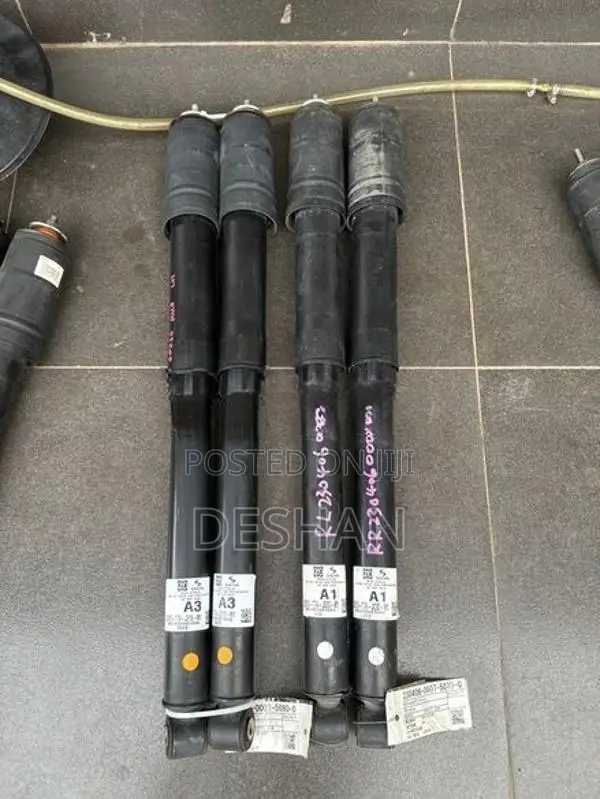 Honda Vezel Rear Shocks Absober (Recondition)