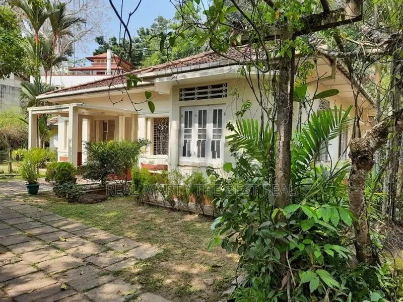 Galle : 4BR (86P) House for Sale Proposed Colombo Main Road