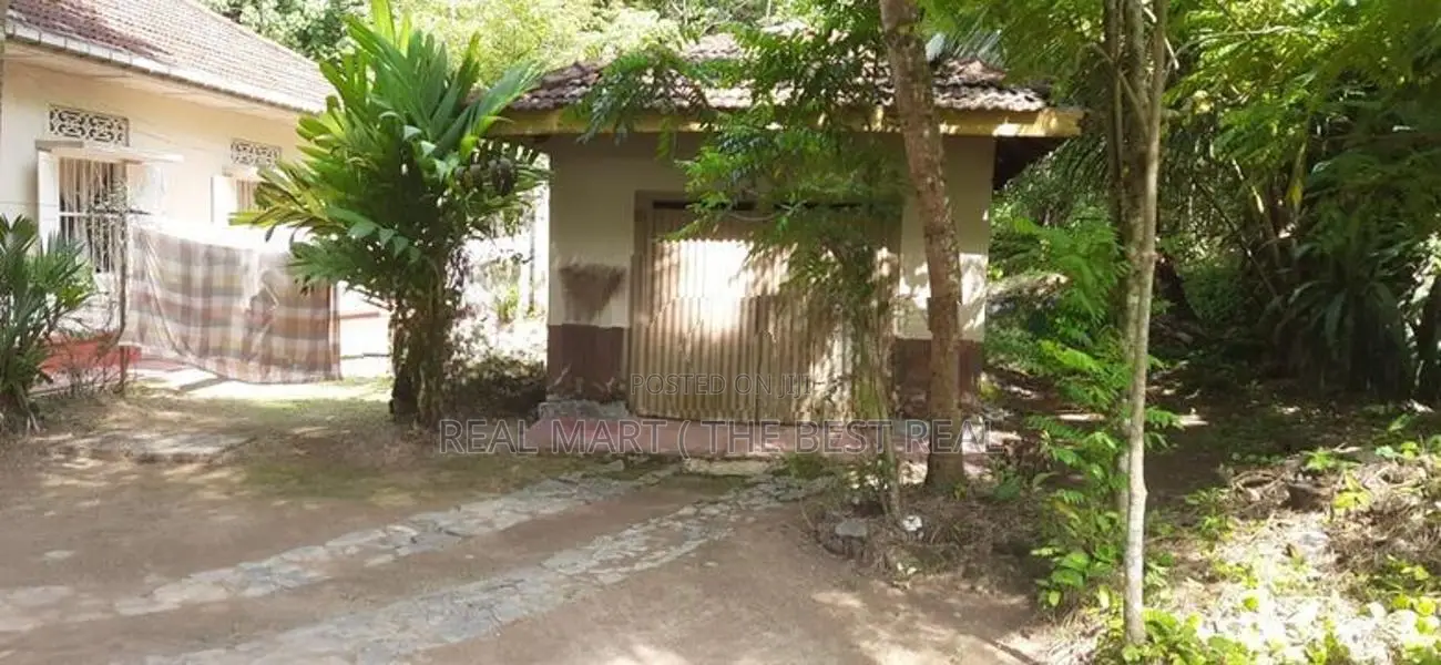Galle : 4BR (86P) House for Sale Proposed Colombo Main Road