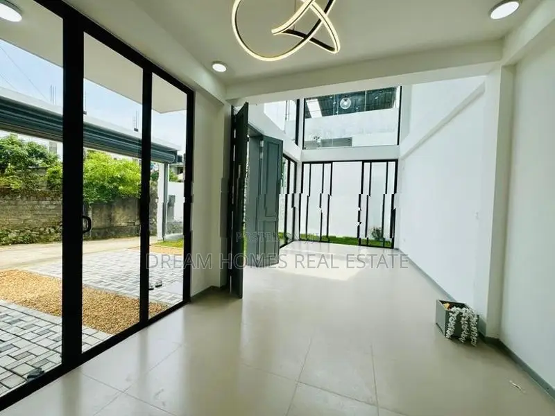 (se1175) for Sale: Elegant Brand-New House in Thalawathugoda