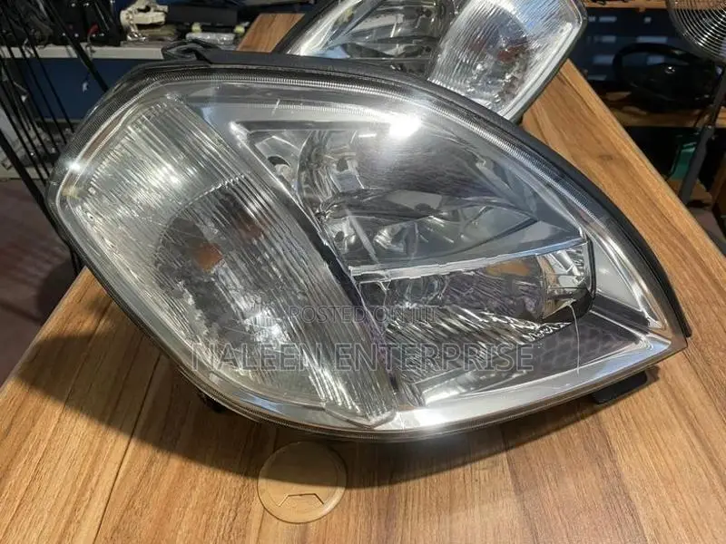 Nissan Cefiro J31 Xenon Head Light Set