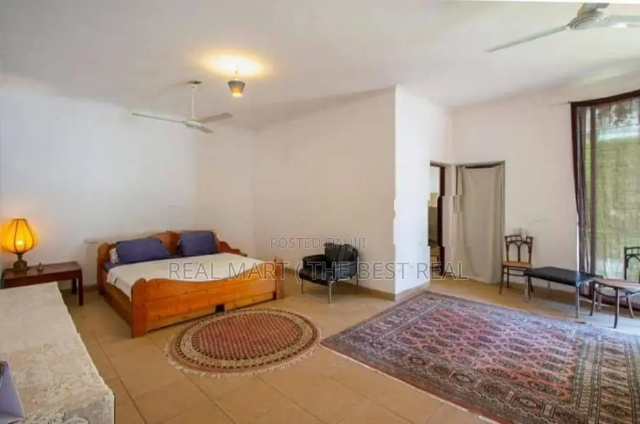 Battaramulla : New 8 A/C BR (60.26P) Luxury House for Sale