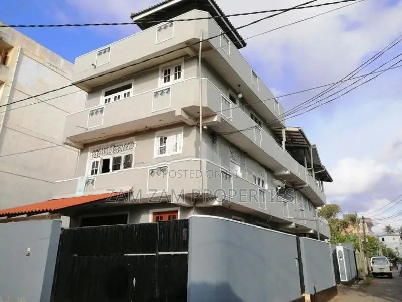 Three Unit House For Sale in Mount Lavinia