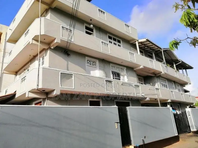 Three Unit House For Sale in Mount Lavinia