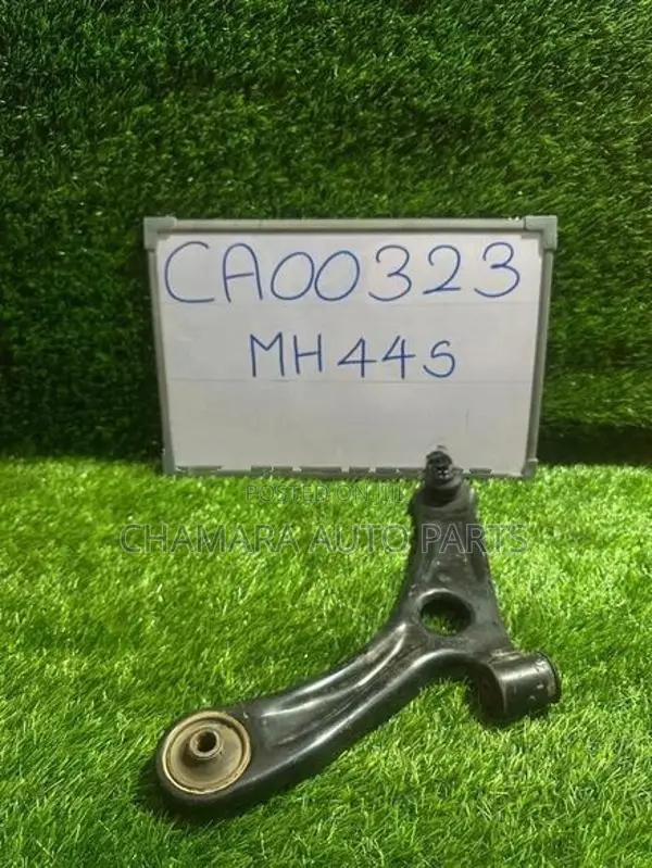 Suzuki WagonR (MH44S/2015) Lower Arm