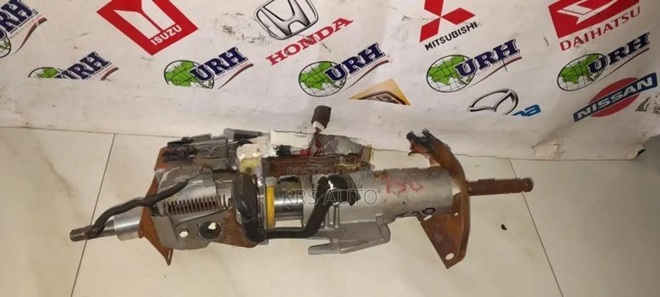 Nissan X Trail NT 30 Steering Column