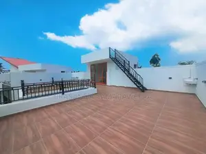 Unconventional New House for Sale in Piliyandala, Moratuwa 120 Road