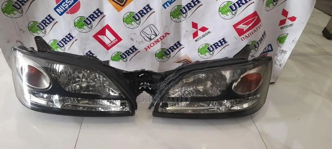 Subaru Legacy GT-BH5 Head Light -koito 100-20751
