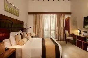 Nuwara Eliya : 8 BR (10P) Luxury Running Hotel for Sale in Katumana