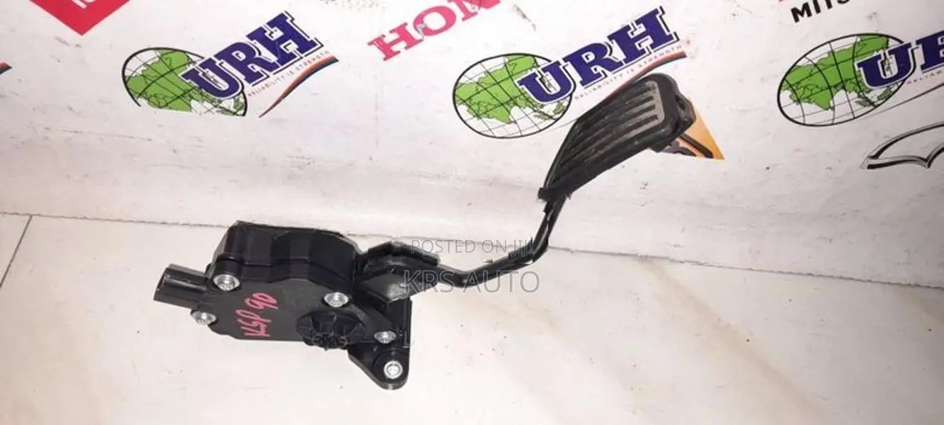 Toyota Vitz KSP 90 Accelerator Paddle